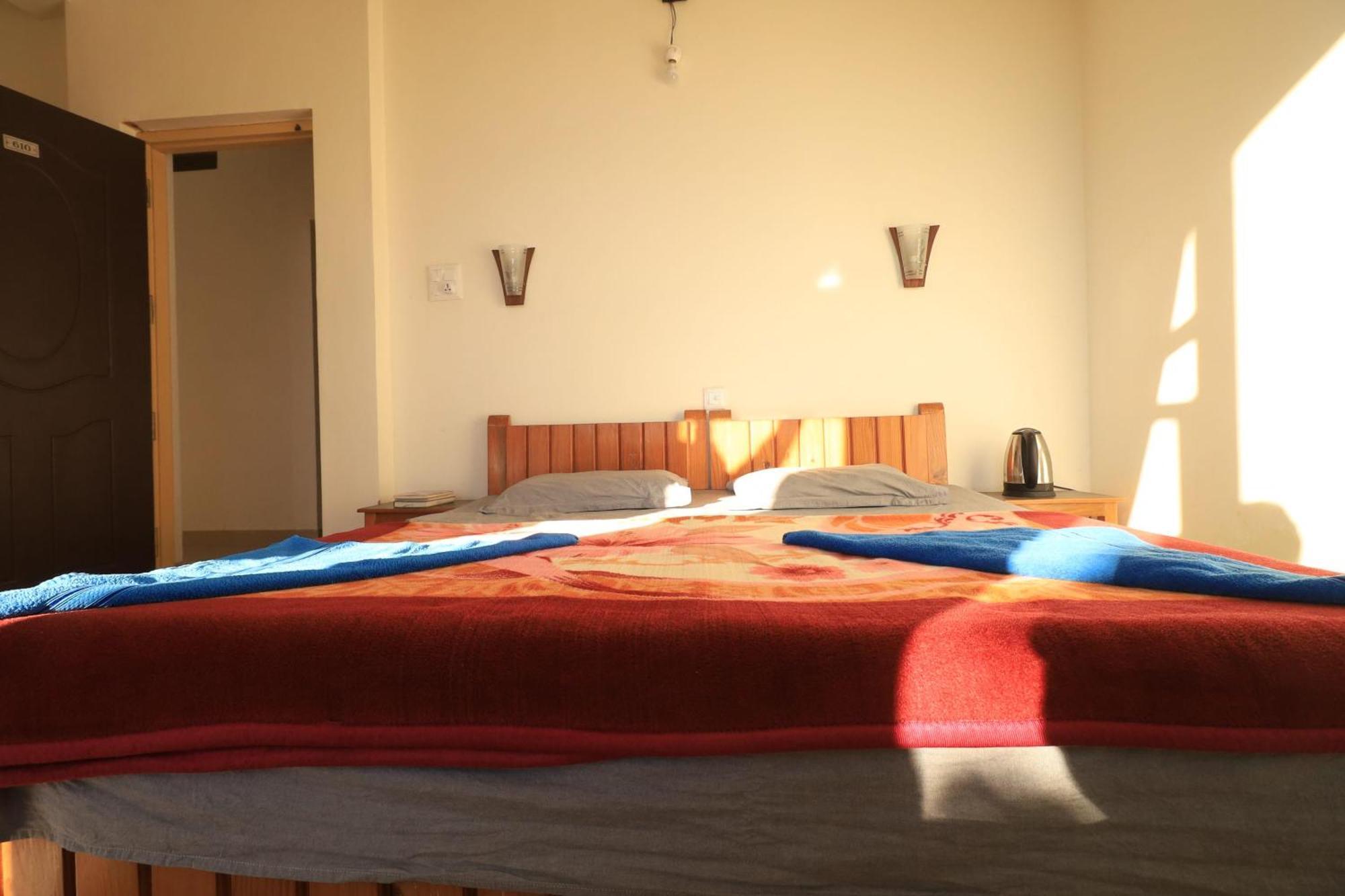 Oasis Guest House Bhagsu D'Shala Dharamshala Exterior photo